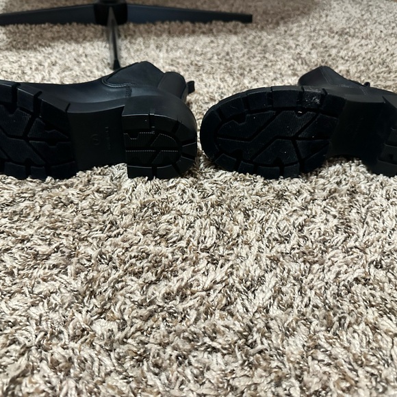 Madden Girl Tessa Black Ankle Booties - Picture 3 of 4